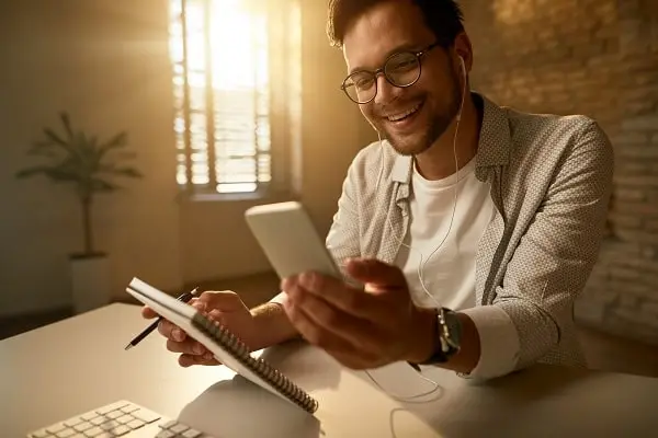 Como amenizar as dívidas do fim de ano e se preparar financeiramente para 2026 3 Hábitos financeiros simples para manter controle