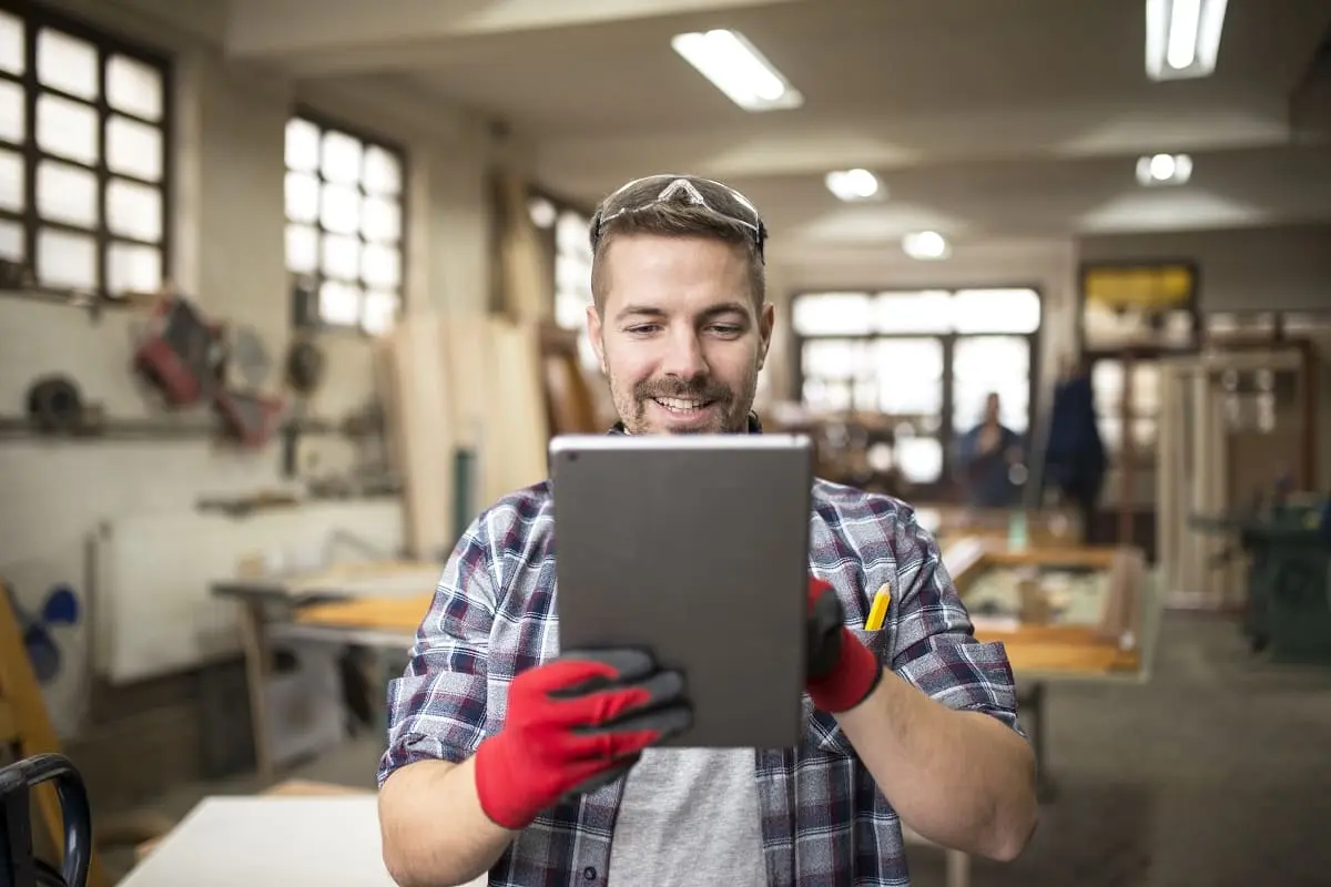 Como criar renda extra do zero antes de investir